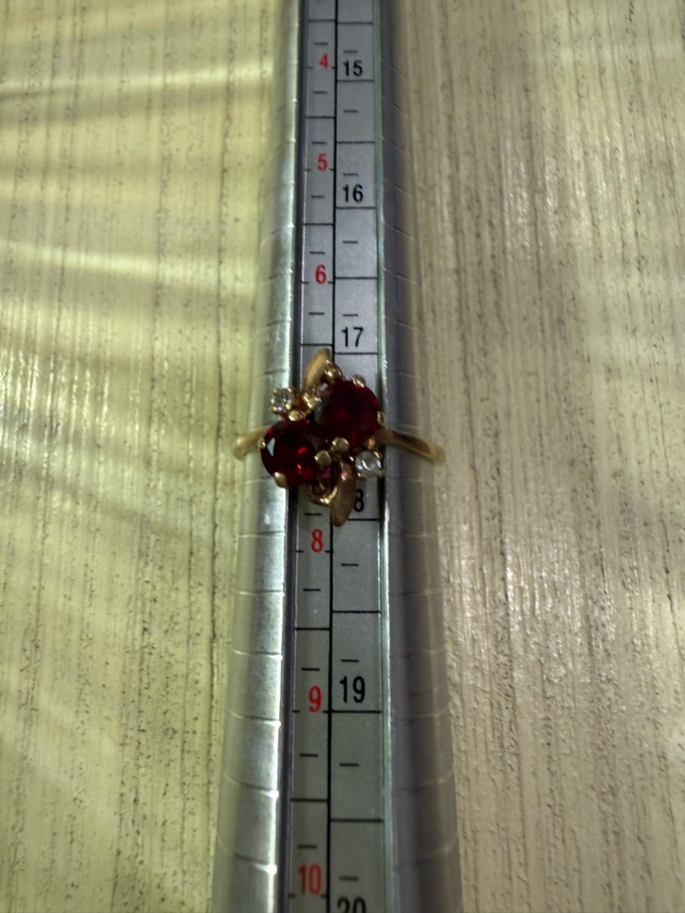 10k Gold Ring with Red Gemstone Cluster - Picture 3 of 7